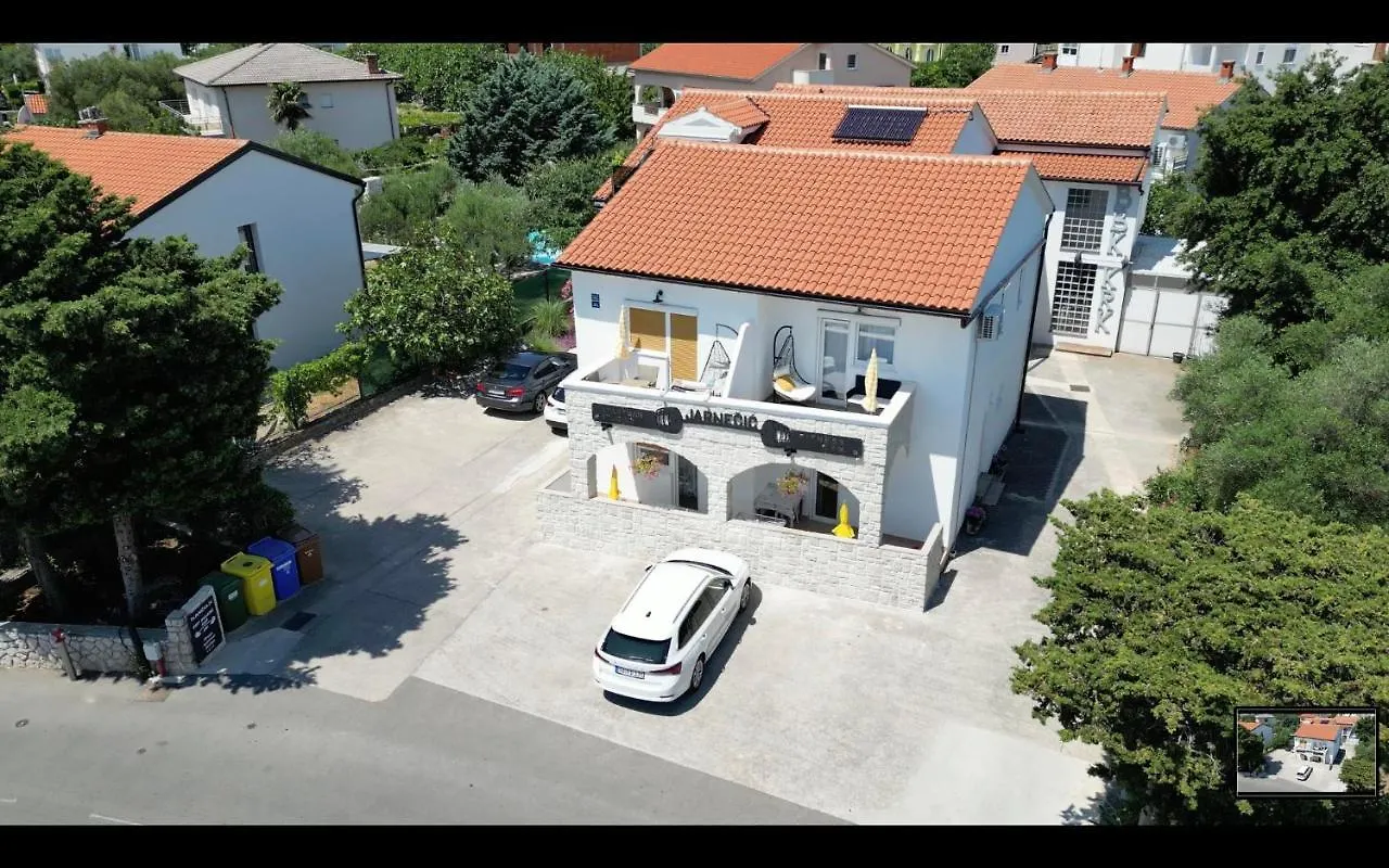 Studio Apartmani “Jarnecic” Krk Town Apartmán